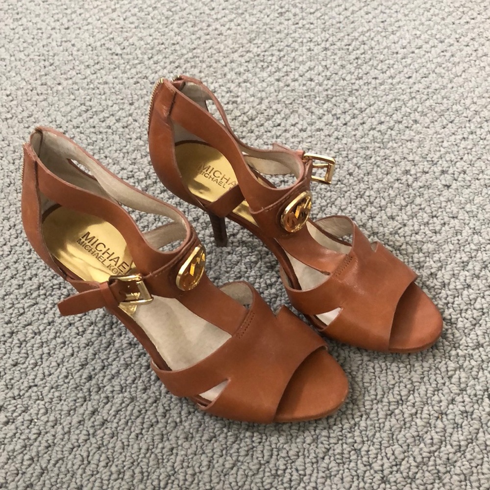 Michael Kors Tan sandals